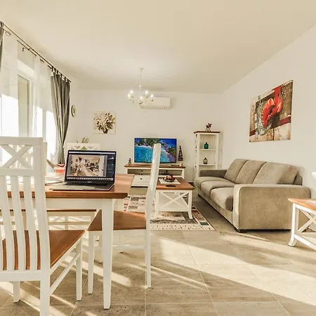 Elegant Sophia's Apartmán Brašov