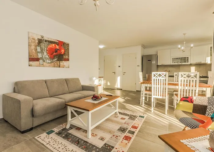 Elegant Sophia's Apartment *