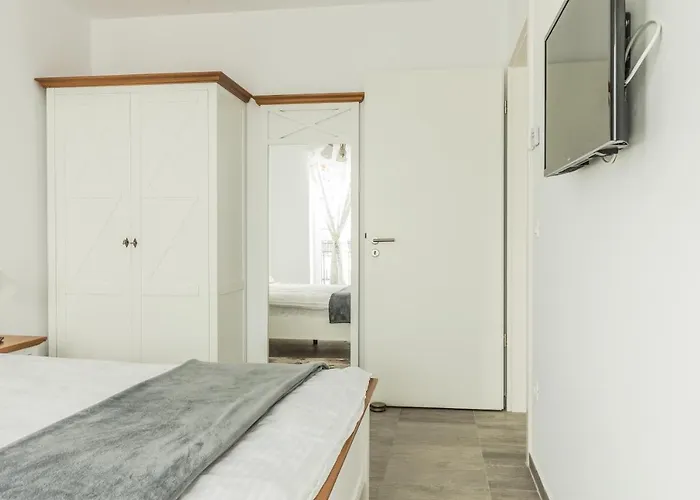 Elegant Sophia's Apartment