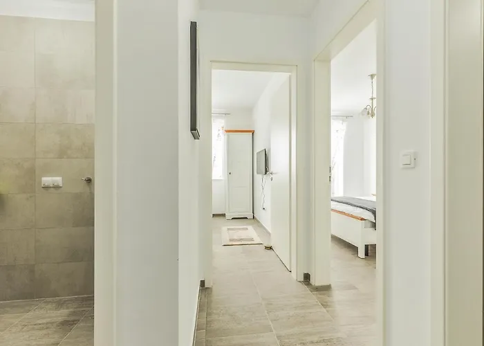 Elegant Sophia's Apartment *