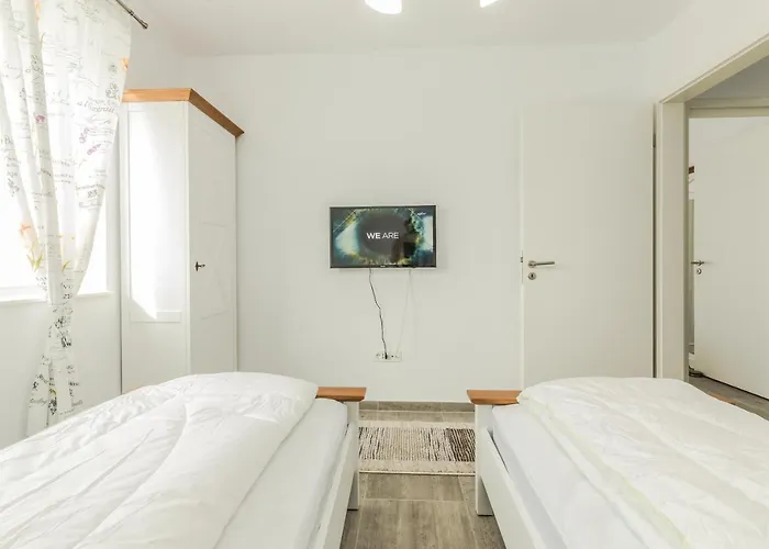 Elegant Sophia's Apartment *